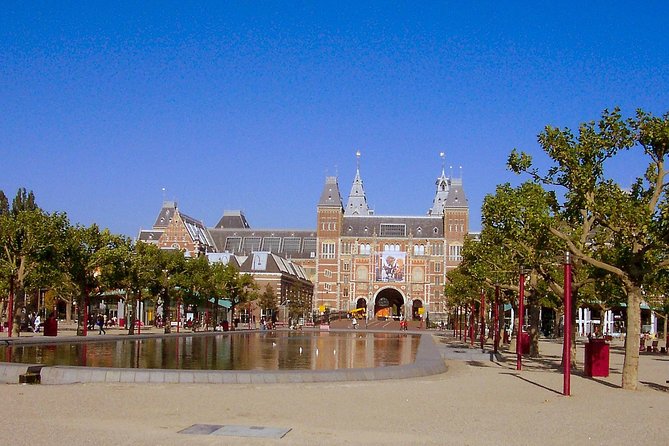 1,5 hours Amsterdam Rickshaw Tour - Magere Brug on Amstel River: The Classic Wooden Drawbridge Photo Stop