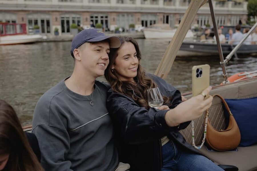 Amsterdam: 1.5-Hour High-End Morning Breakfast Canal Cruise - Breakfast Bites You Can Actually Enjoy on Board