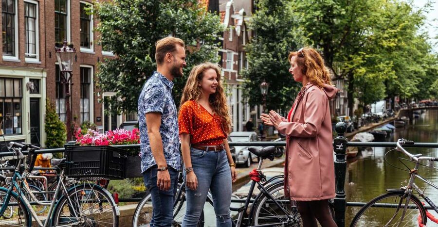 Amsterdam: 1.5-Hour Private Kick-Start Tour with a Local - Meeting at NH Collection Amsterdam Barbizon Palace, and how to set yourself up