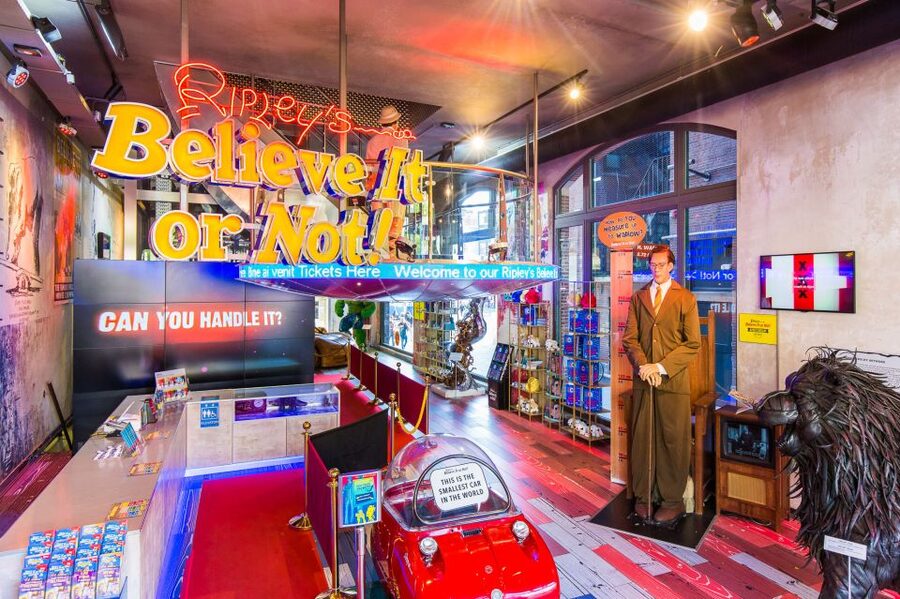 Amsterdam 1-Hour Canal Cruise and Ripley’s Believe it or Not - How the ticket’s time slot works, and how to not get stressed