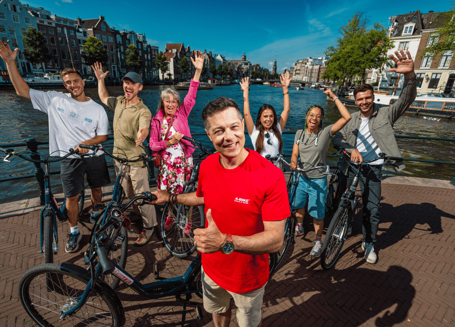 Amsterdam: 2.5-Hour Bike Tour - From Dam Square to the Skinny Bridge: the big sights, quickly