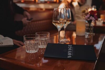 2-Hour Canal Cruise incl. Drinks & Dutch Snacks