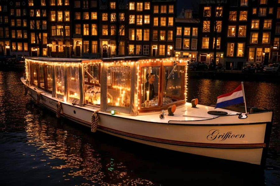 Amsterdam: 2-Hour Candle Light Cruise + Drinks & Snacks - Two Hours, Two Big Views: Skinny Bridge and Seven Bridges View at Night