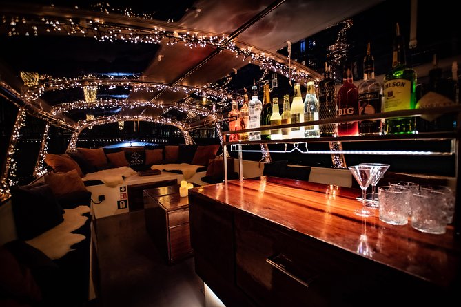 Amsterdam 2-Hour Evening Cruise With Live Guide and Bar - Who this cruise is for, and who might want a different style