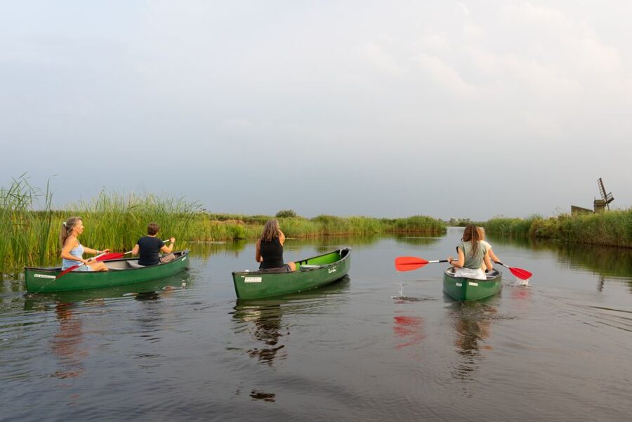Amsterdam: 2-Hour Guided Canoe Trip - Why canoeing from Watergang feels like a real escape