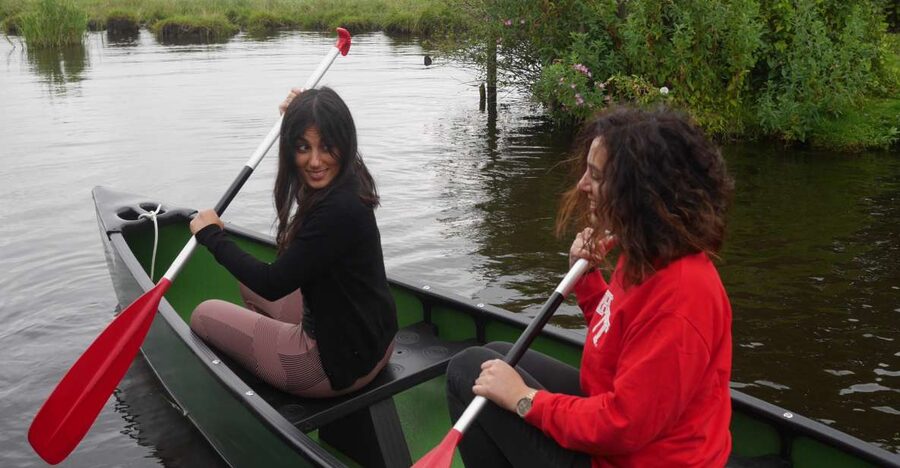 Amsterdam: 2-Hour Guided Canoe Trip - After the canoe: garden time, picnic options, and real snack planning