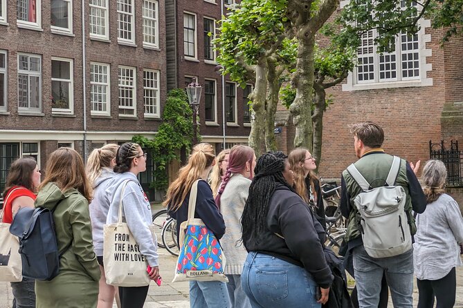 Amsterdam 2 Hour History Walking Tour - South Church and the Protestant shift, told in a calm courtyard