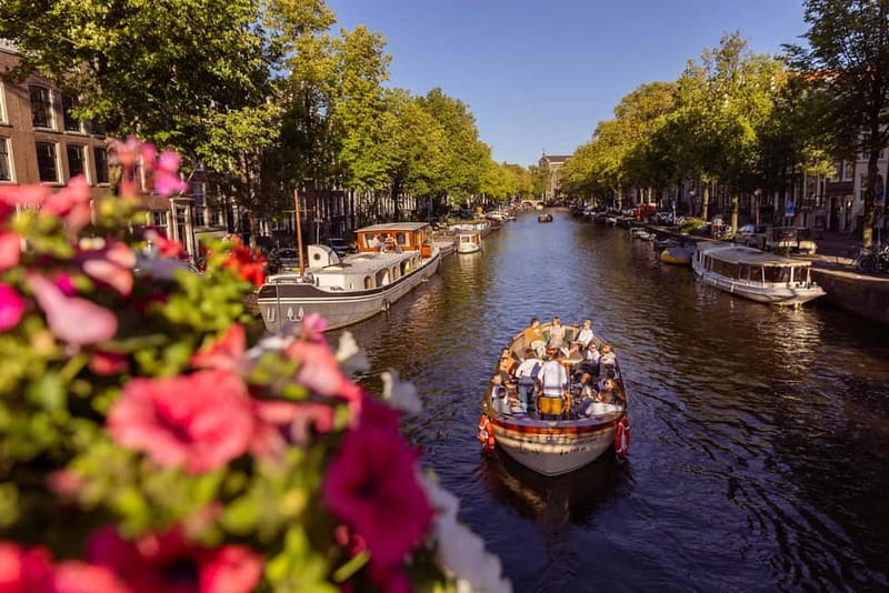 Amsterdam: 2-Hour Luxury Canal Cruise with Snacks & Drinks - Snacks, Drinks, and Blankets: How the Onboard Value Adds Up