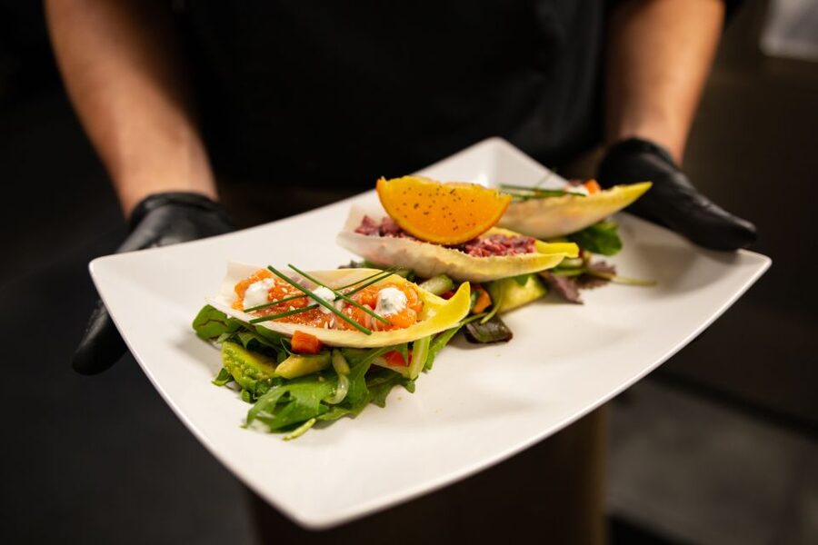 Amsterdam: 3 Course Dinner in the Dark - Service Style You Can Actually Trust in the Dark