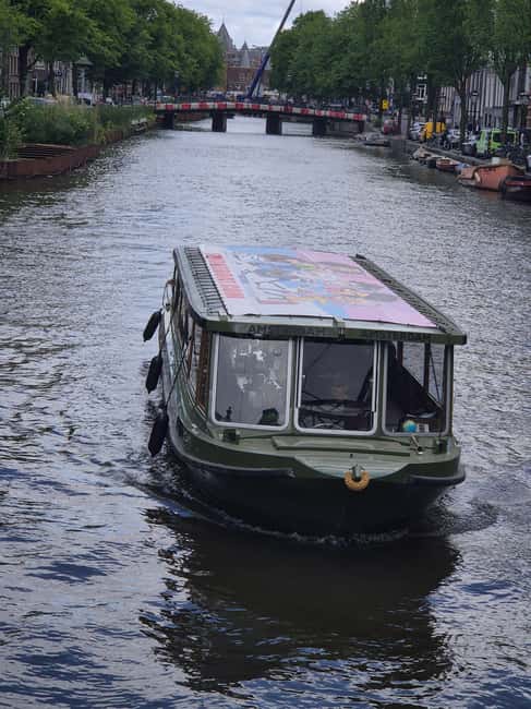 Amsterdam: 420 Smoke-Friendly Boat Tour - Why this 420 smoke-friendly canal cruise feels different from a typical Amsterdam boat