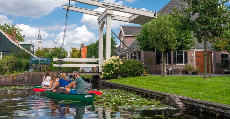 Amsterdam 5-Hour Guided Canoe Trip in the Wetlands - The island picnic stop, and why breaks are part of the tour