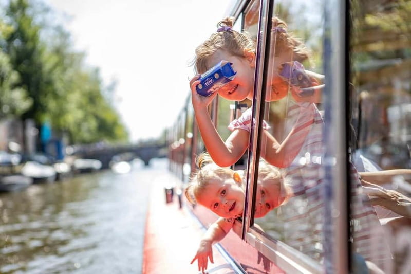 Amsterdam: 75 Minute City Canal Cruise with Audio Guide - Price and value: what $18 buys you in real terms