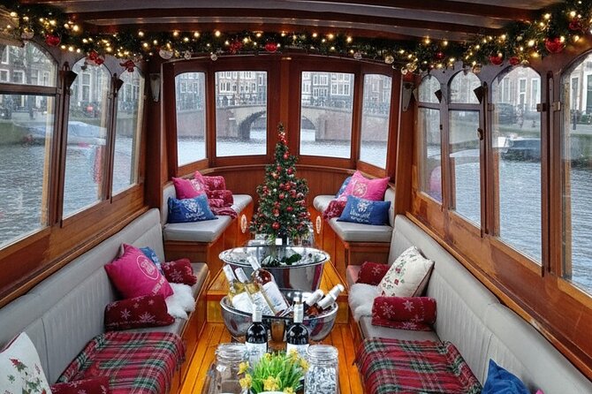 Amsterdam 90 minutes Canal Cruise with bar and snacks on board. - Where the cruise actually goes, and why Central Station matters