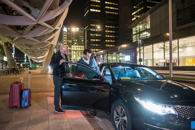 Amsterdam Airport Arrival Transfer (Airport to Amsterdam Hotel or Address) - Schiphol Meet-And-Greet: Finding Your Driver Without Losing Your Mind