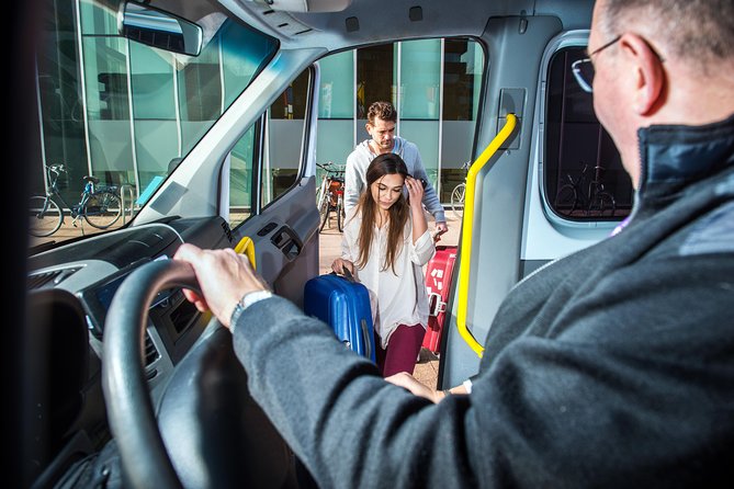 Amsterdam Airport Arrival Transfer (Airport to Amsterdam Hotel or Address) - Booking Rhythm: How Early You Book Can Affect Peace of Mind
