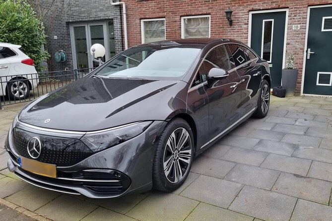 Amsterdam Airport & Non-Airport Private Transfer to City Center - Timing reality: flight arrival, immigration delays, and the waiting rules