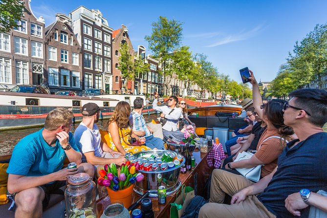 Amsterdam All-Inclusive 90-Minutes Heated Cruise by Captain Jack - Price and value for a 90-minute Amsterdam canal cruise
