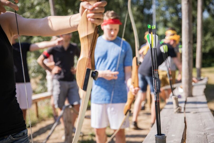 Amsterdam: An Unforgettable Archery Experience! - Food and Drinks: A Simple Win for Group Energy