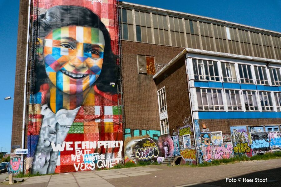 Amsterdam: Anne Frank and Jewish Quarter Guided Walking Tour - Anne Frank’s Secret Annex Explained While You Walk