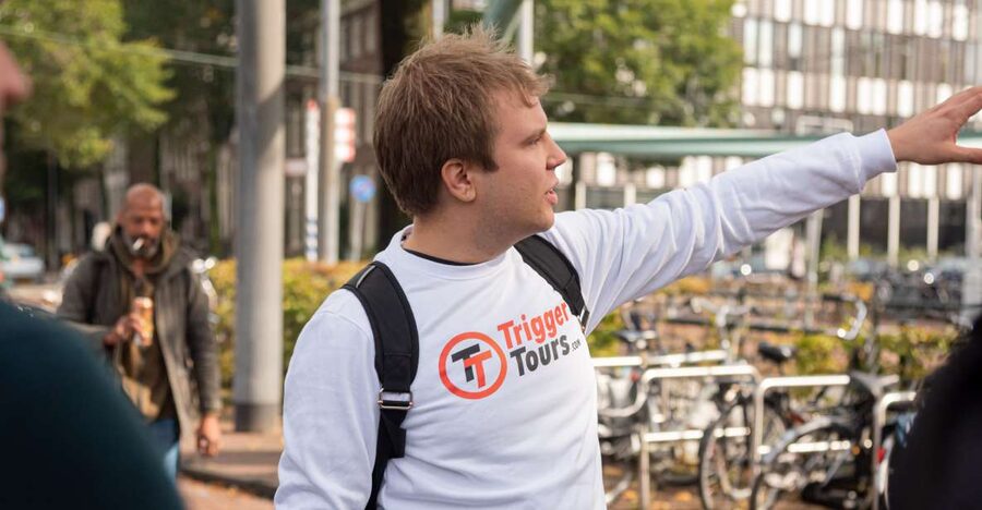 Amsterdam: Anne Frank and Jewish Quarter Tour - Your 2-hour format: small groups, live guide, and what it includes