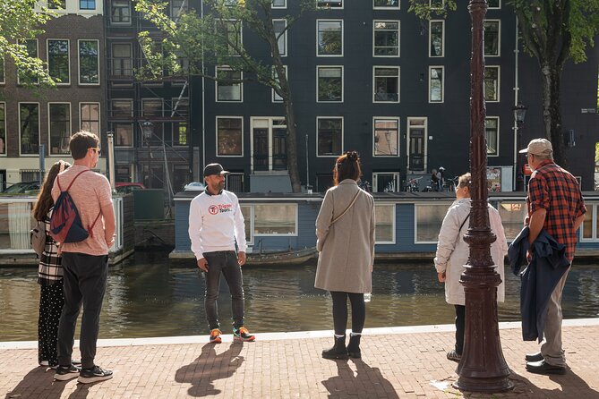 Amsterdam: Anne Frank and Jewish Quarter Walking Tour (TOP RATED) - Timing, meeting point, and how the 2 hours actually plays out