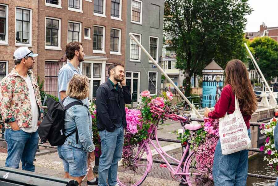 Amsterdam: Anne Frank Guided Walking Tour in DE/EN/IT/ES - Practical details that change how much you enjoy it