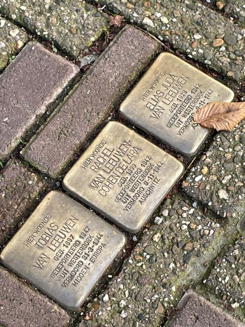 Amsterdam: Anne Frank's Last Walk & Visit Anne's House in VR - How the last-walk route sets the tone