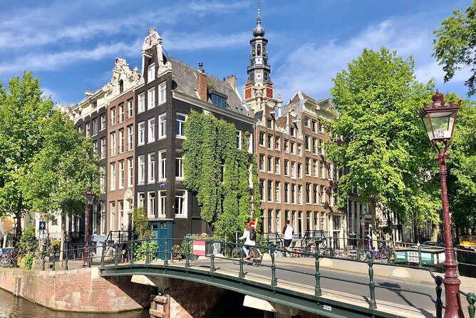 Amsterdam : Anne Frank Tour in EN/DE/IT/ES - Auschwitz Monument and the Art of Remembering in Public
