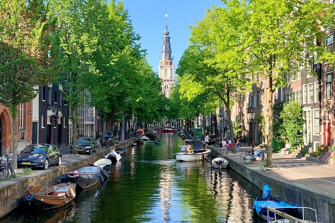 Amsterdam : Anne Frank Tour in EN/DE/IT/ES - The Waag and Nieuwmarkt: Starting Where Amsterdam Chose to Settle