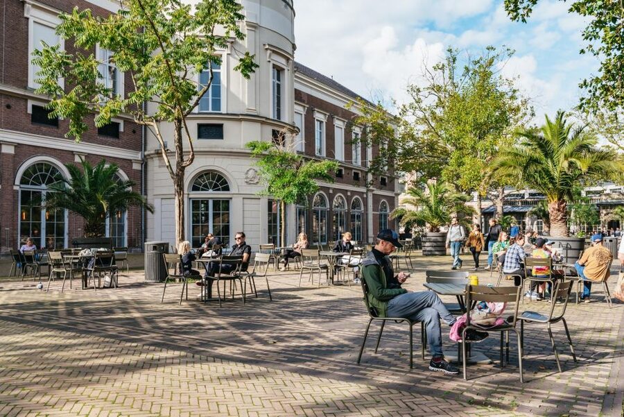 Amsterdam Bike Tour in Small Group + Optional Canal Cruise - Jordaan backstreets: where the city feels lived-in