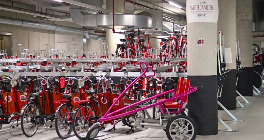 Amsterdam: Bike Tour (Noord) in German or English - Oranjesluizen and the industrial flair you came for
