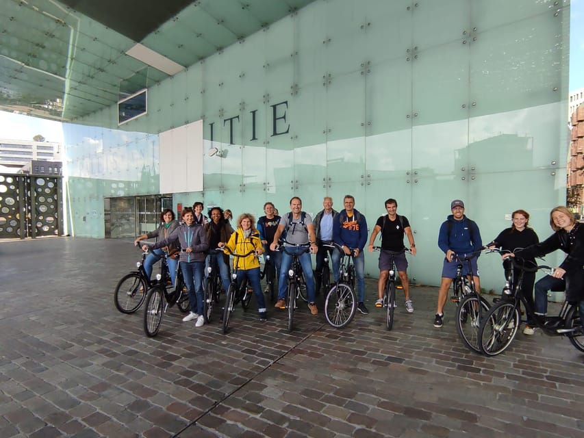 Amsterdam bike tour with a French-speaking guide local! - De Negen Straatjes and Haarlemmerbuurt: smaller streets, local texture