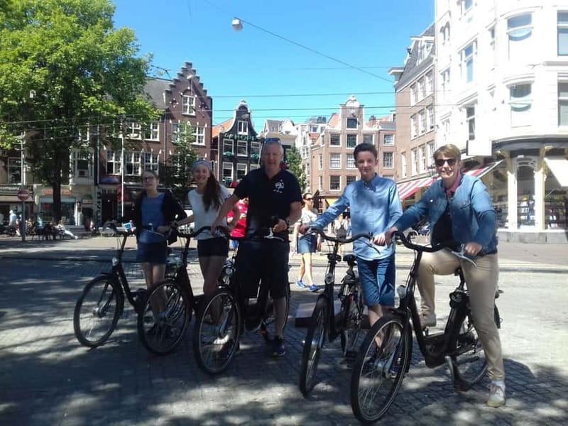 Amsterdam bike tour with a French-speaking guide local! - Price, what you actually get, and why $41 can make sense