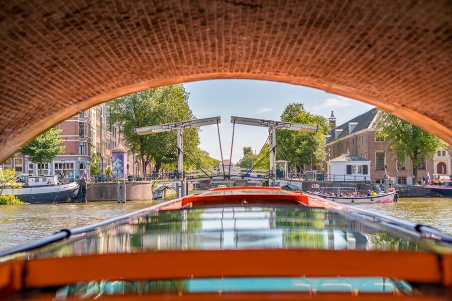 Amsterdam: Body Worlds Exhibition and Canal Cruise - Body Worlds The Happiness Project, what you are paying for