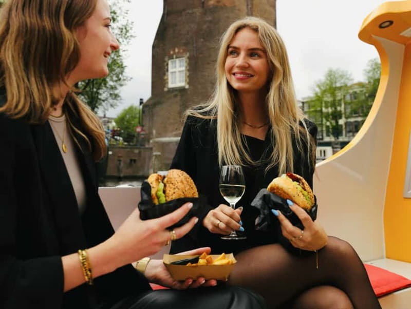 Amsterdam: Burger Cruise - Burgerbar & Canal Cruise - Food plan: Burgerbar meat or vegan burger, fries with mayo, plus one drink
