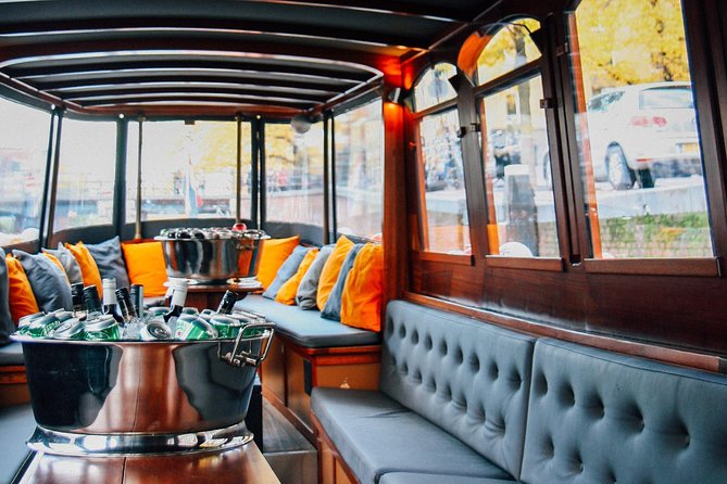 Amsterdam Canal Cruise in Classic Salon Boat With Drinks and Cheese - A classic salon-boat canal cruise with drinks and Dutch cheese