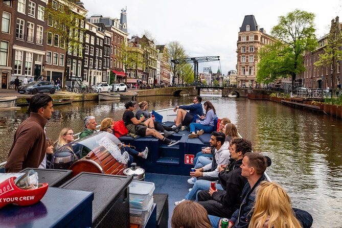 Amsterdam Canal Cruise with Live Guide - Central Station - FAQ