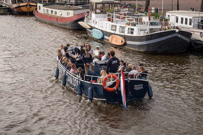 Amsterdam Canal Cruise with Live guide & Two drinks - Central St. - Restroom On Board: The Comfort Detail You Will Appreciate