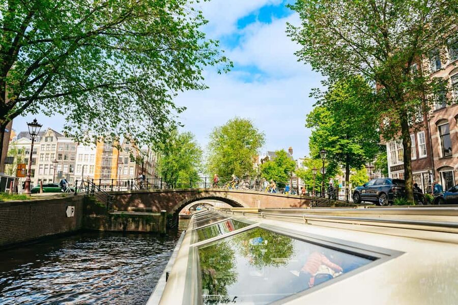 Amsterdam: City Canal Cruise and Rijksmuseum - Getting to the cruise docks: Hard Rock Cafe vs Heineken Experience