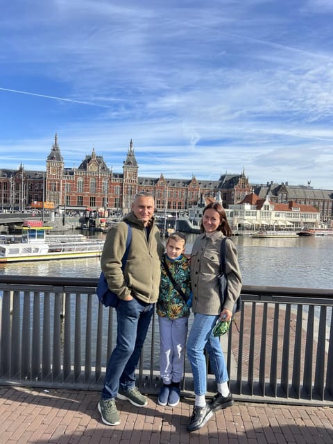 Amsterdam: City Highlights Walking Tour - Café the Schreiertower and t Aepjen: Short Breaks That Feel Like Local Streets