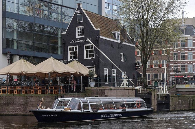 Amsterdam Classic Canal Cruise with Live Guide - What the Boat Feels Like: Open-Top Viewing and Comfort Wins