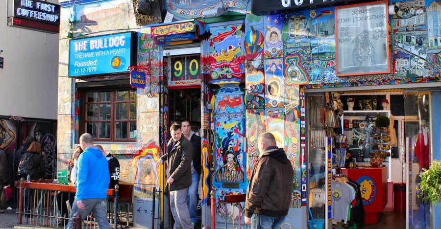 Amsterdam: Coffee Shops Walking Tour - Prix dAmi and the World First Coffee Shop Stops