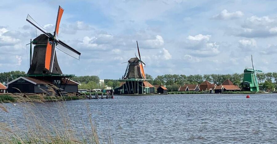 Amsterdam: Countryside Bike Tour and Zaanse Schans Windmills - Who should book this bike tour, and who should skip it