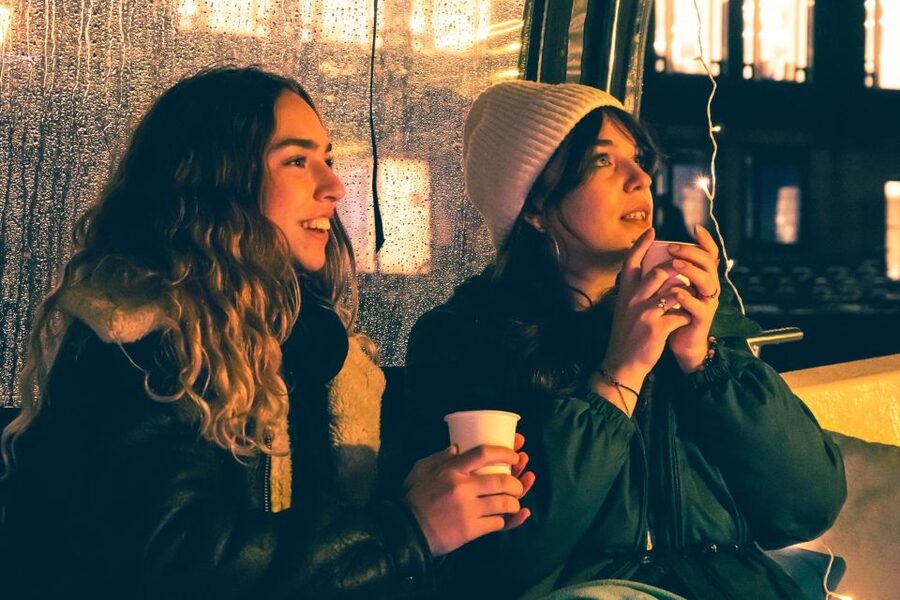 Amsterdam: Covered Canal Booze Cruise with Unlimited Drinks - Should you book this covered Amsterdam canal booze cruise?