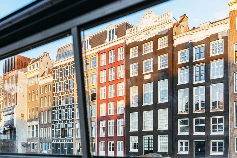 Amsterdam: Cozy Cheese & Wine Cruise Tasting Experience - Why a heated cheese and wine cruise feels like the right kind of Amsterdam night