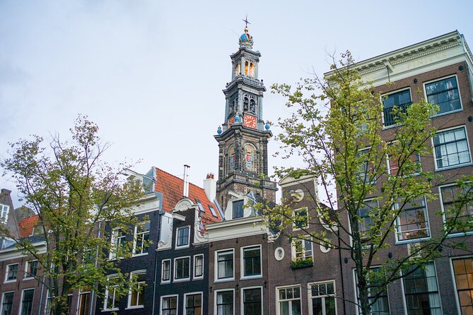 Amsterdam: Cultural Highlights in English/German/Italian - Multatuli statue: the colonial era through literature