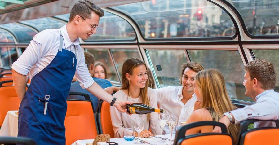 Amsterdam: Dinner Cruise with 4-Course Menu - Highlights That Make This Cruise Worth Your Time