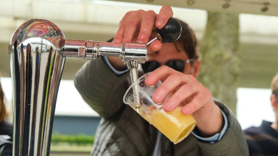 Amsterdam: Dutch Beer Bike Blast Tour with Onboard Bar - Coffeeshop Sloterdijk Stop: A Short Shopping Break