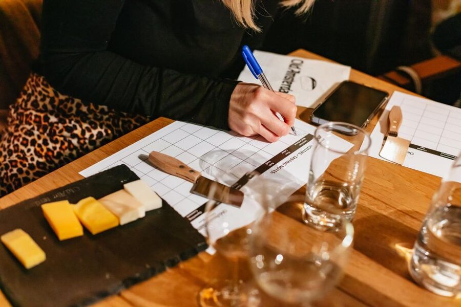 Amsterdam: Dutch Cheese Tasting Experience with Wine - The Gouda Lineup, and How to Taste What Changes