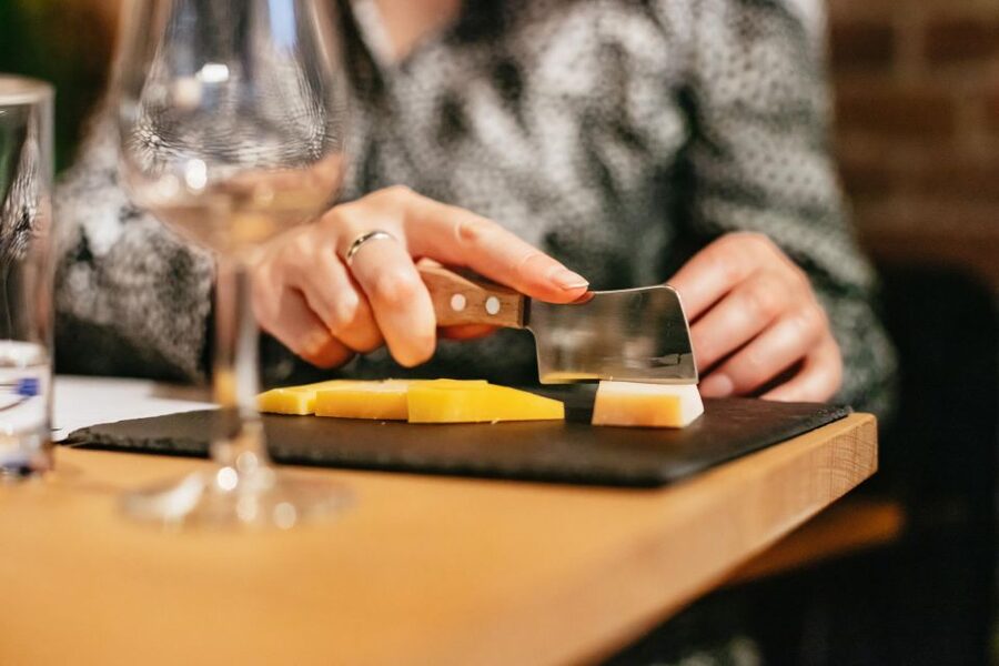 Amsterdam: Dutch Cheese Tasting Experience with Wine - Price and Value: $23 for Cheese, Wine, and a Mini Class